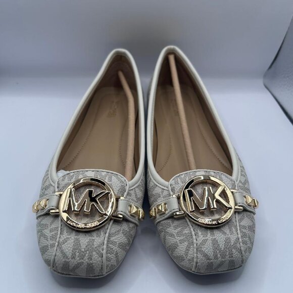 Michael Kors Fulton Moccasin in Vanilla Size 7.5 Gold Metal Accents - Picture 5 of 9
